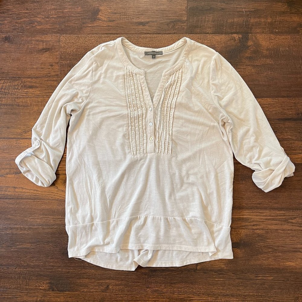Retro-ology Long Sleeve Split V-Neck Top - Picture 2 of 5